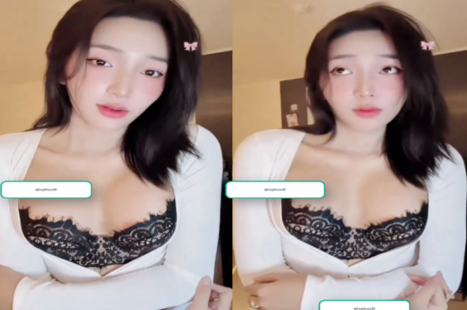 Clip sex bắn tinh đầy người em mặc đồ lưới